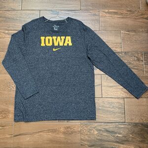 The Nike Tee Athletic Cut Iowa Hawkeyes Long Sleeve Shirt Men's Size XXL